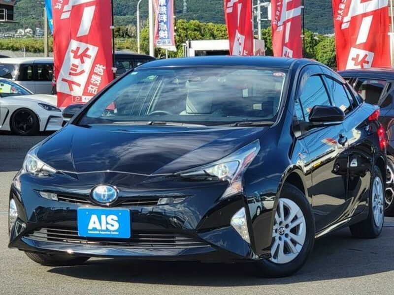 TOYOTA　PRIUS