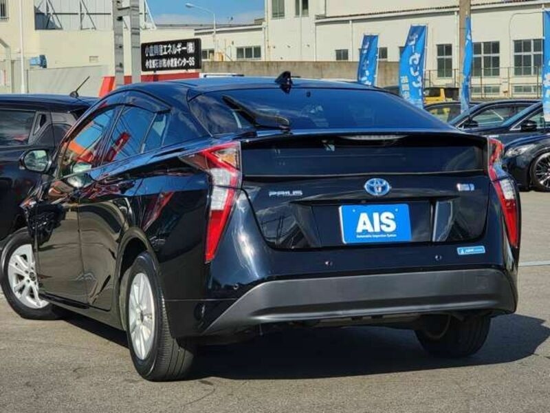 PRIUS-4