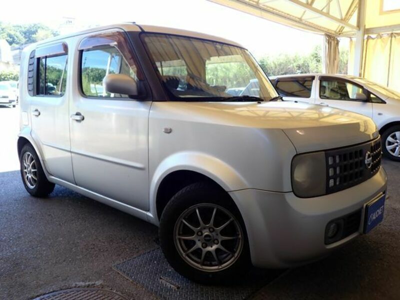 NISSAN　CUBE