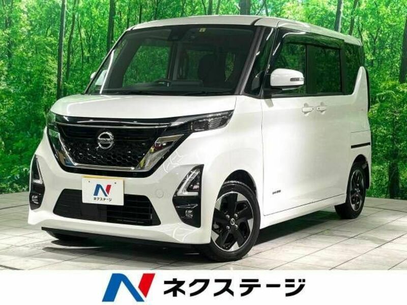 NISSAN　ROOX