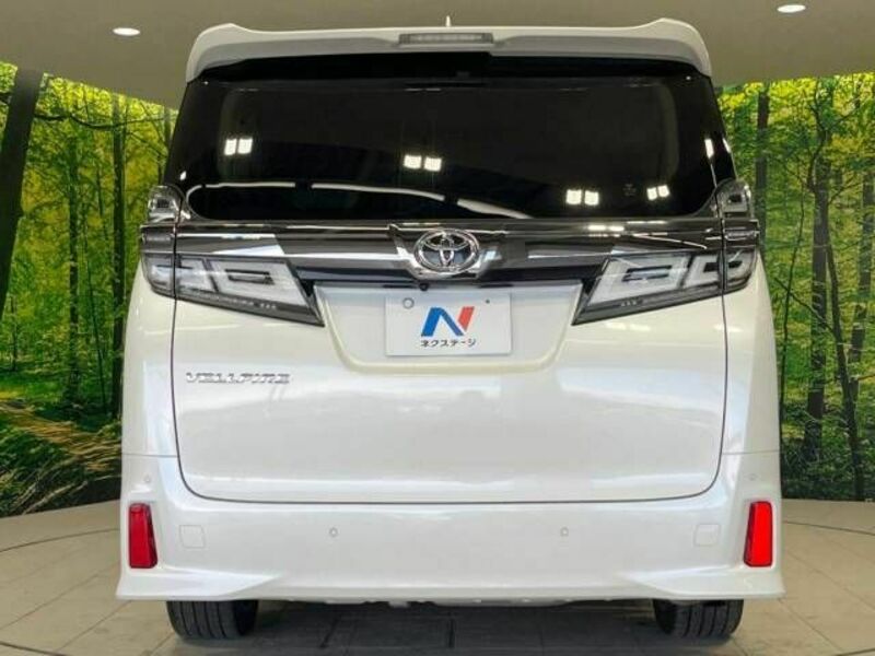 VELLFIRE-15