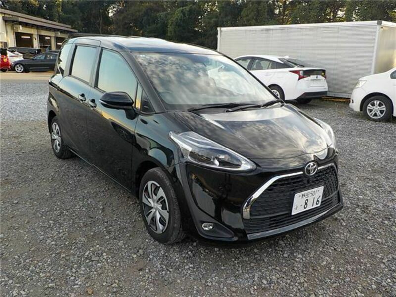 TOYOTA　SIENTA