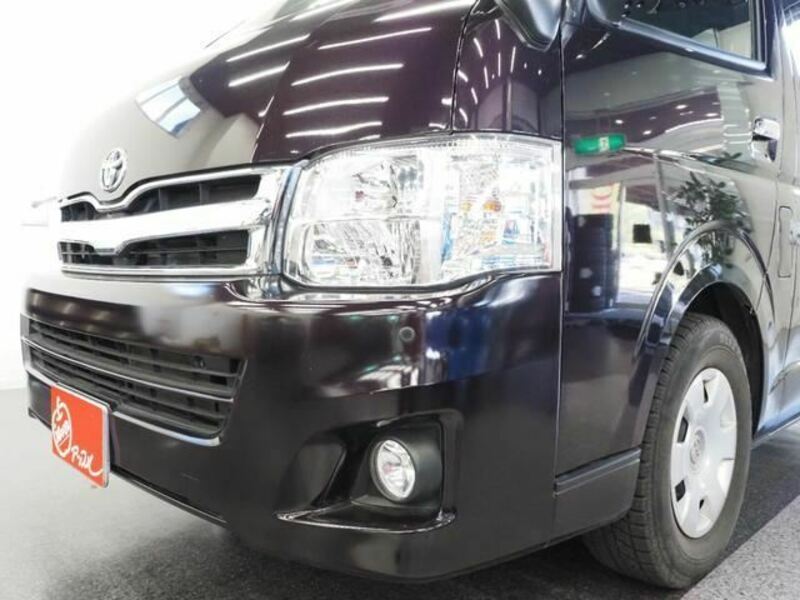 HIACE VAN-42