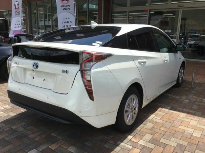 PRIUS-3