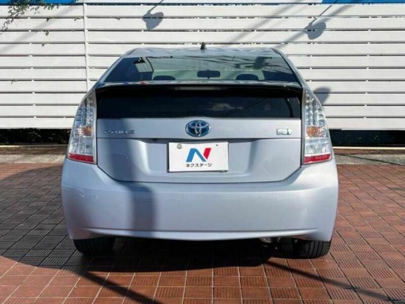 PRIUS-14