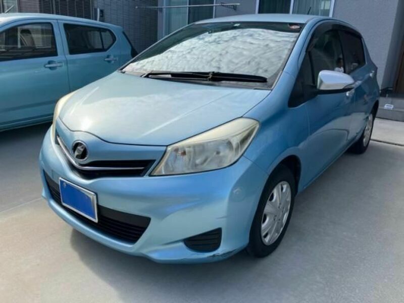 TOYOTA　VITZ