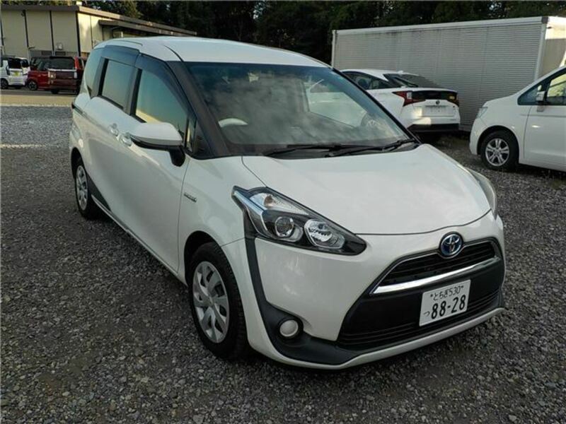 TOYOTA　SIENTA