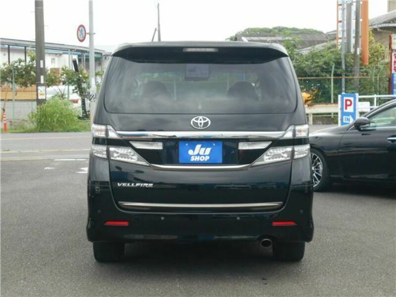 VELLFIRE-1