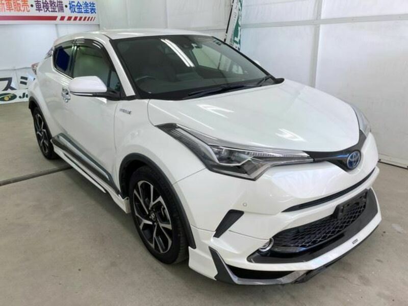 TOYOTA　C-HR