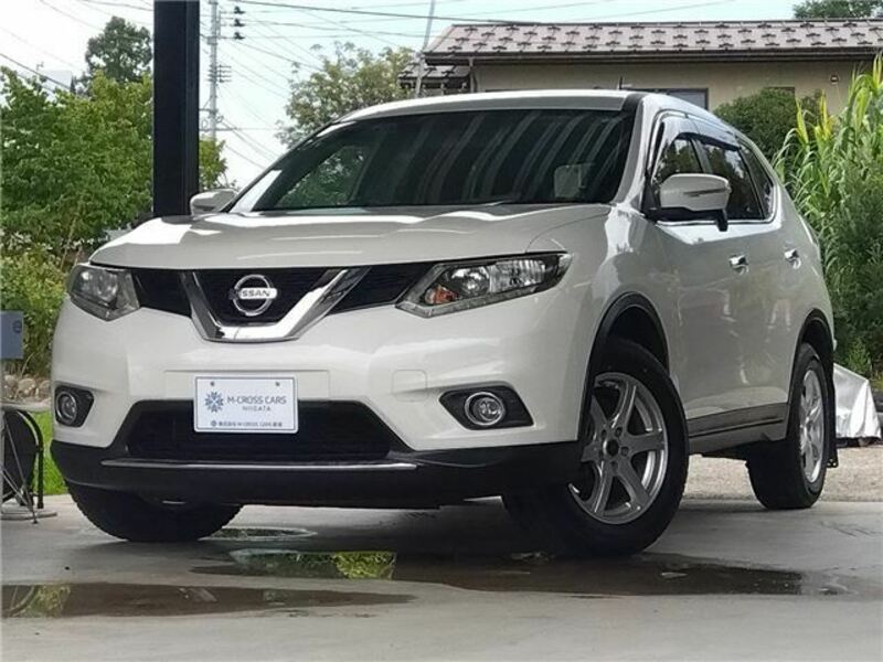 NISSAN　X-TRAIL