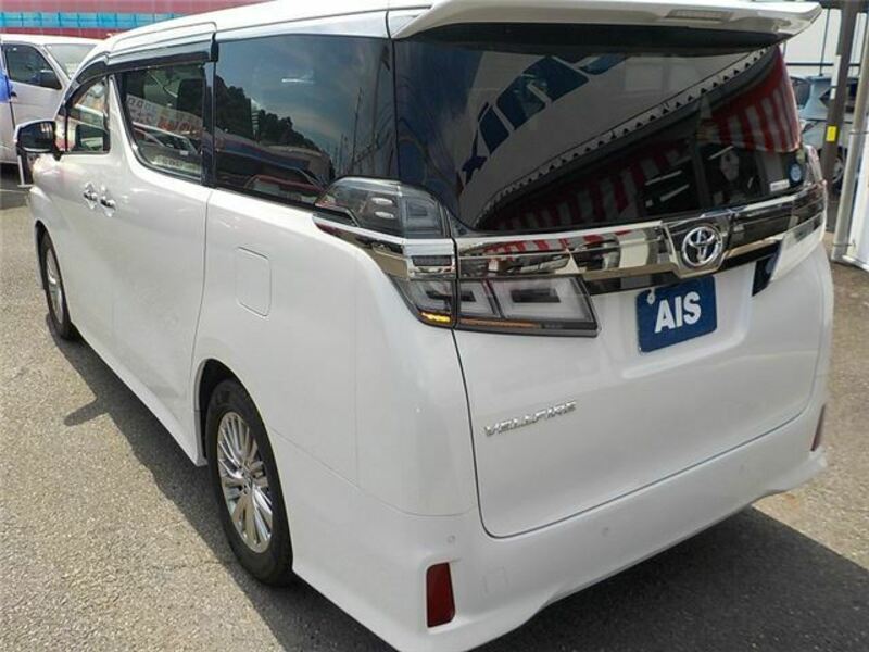 VELLFIRE-1