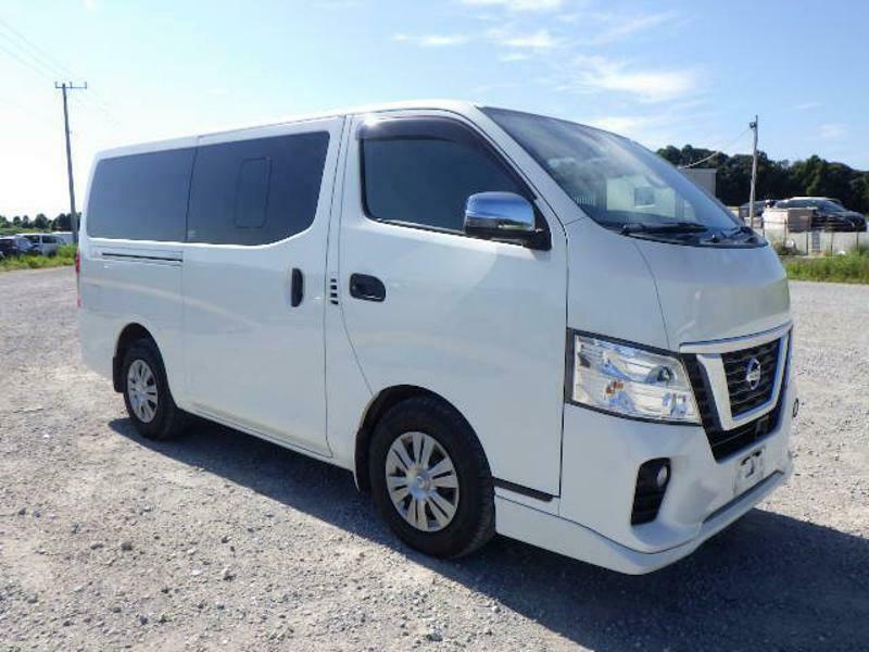 NISSAN　NV350 CARAVAN