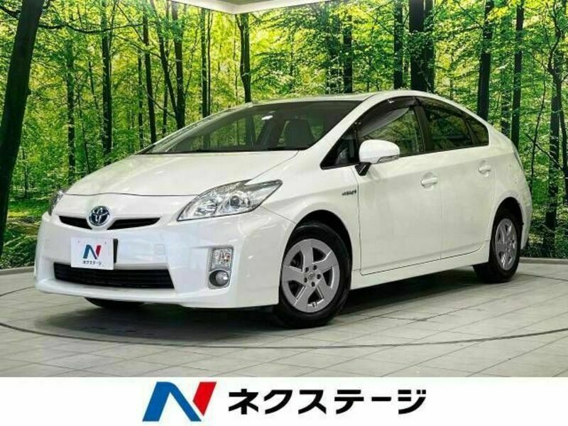 TOYOTA　PRIUS