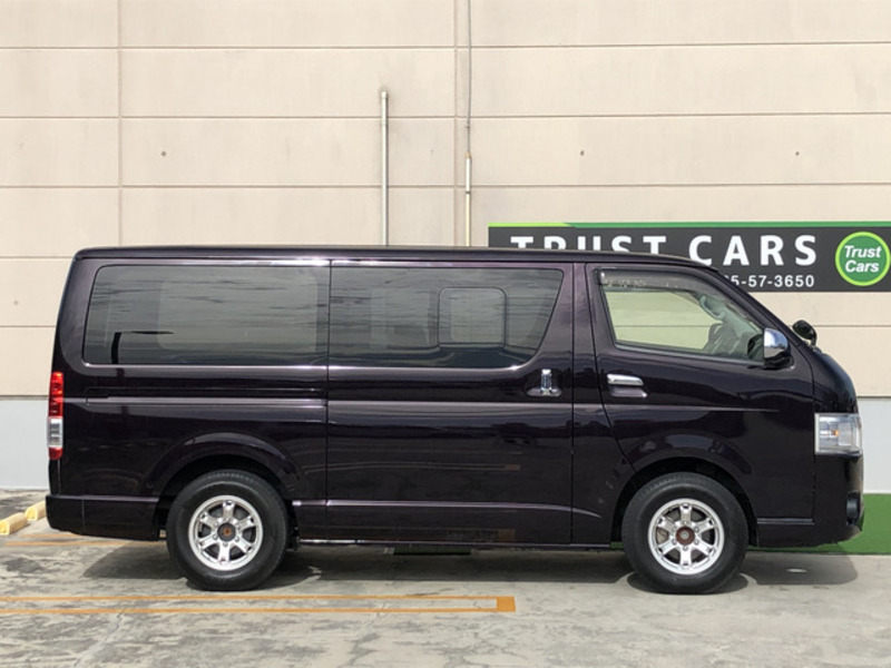 HIACE VAN-9