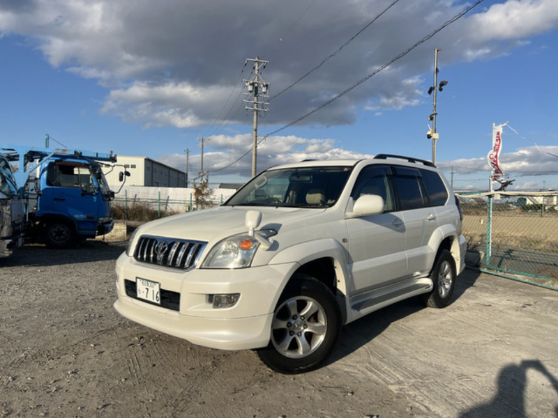 TOYOTA LAND CRUISER PRADO