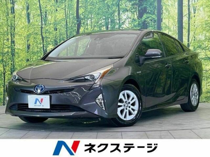 TOYOTA　PRIUS