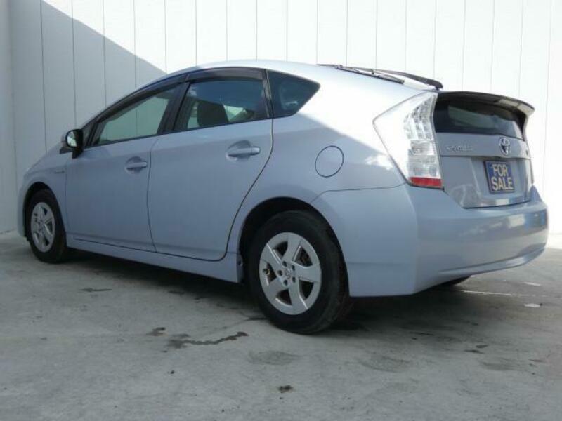 PRIUS-2