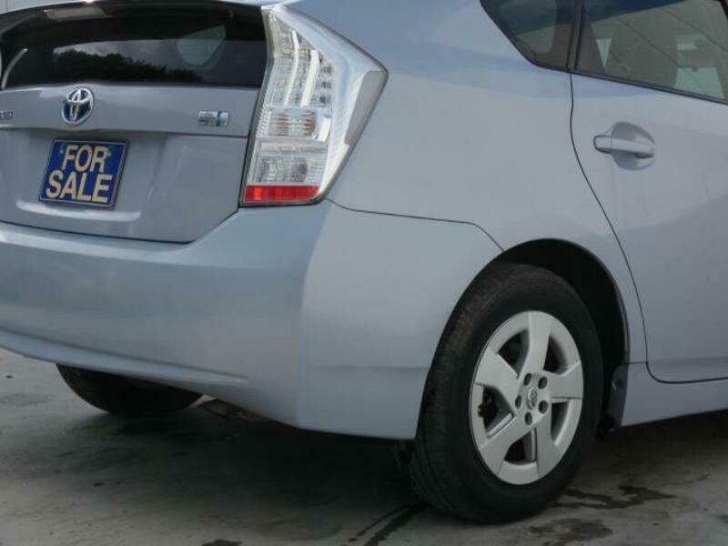 PRIUS-19