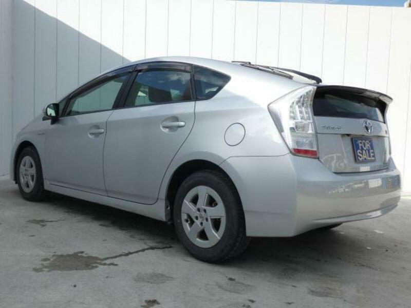 PRIUS-2