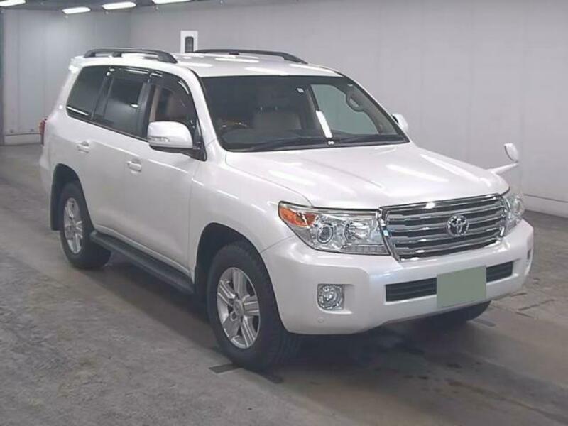 TOYOTA　LAND CRUISER