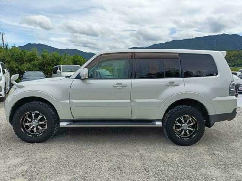 PAJERO-7