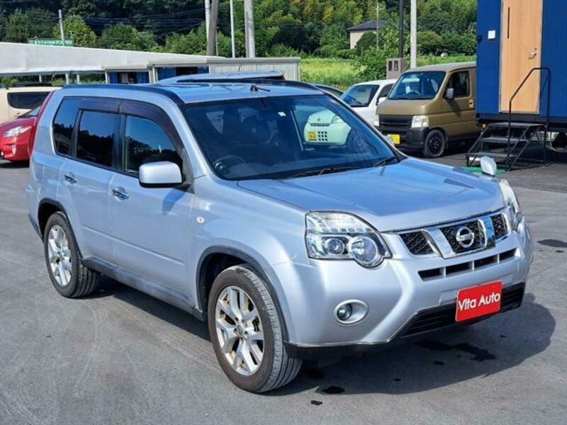 X-TRAIL-1