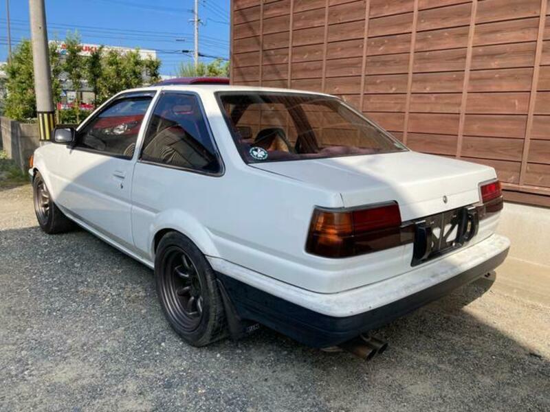 COROLLA LEVIN-1