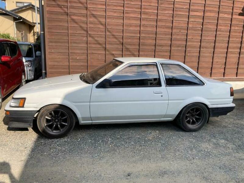 COROLLA LEVIN-12