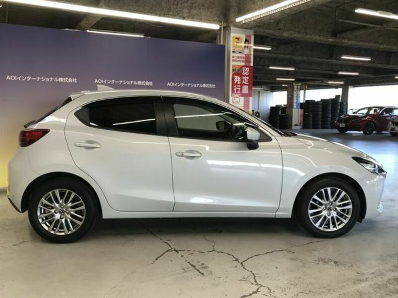 MAZDA2-5