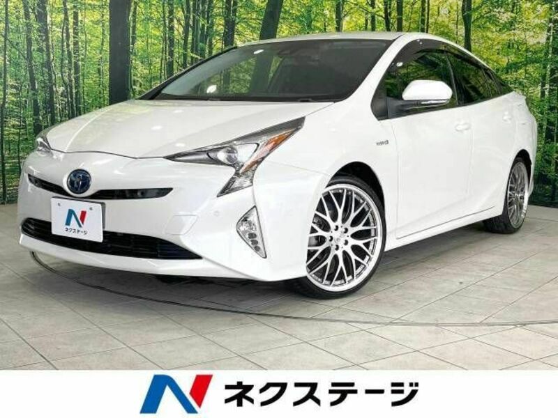 TOYOTA　PRIUS