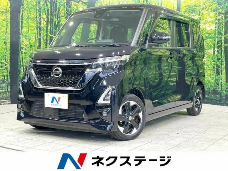 NISSAN　ROOX