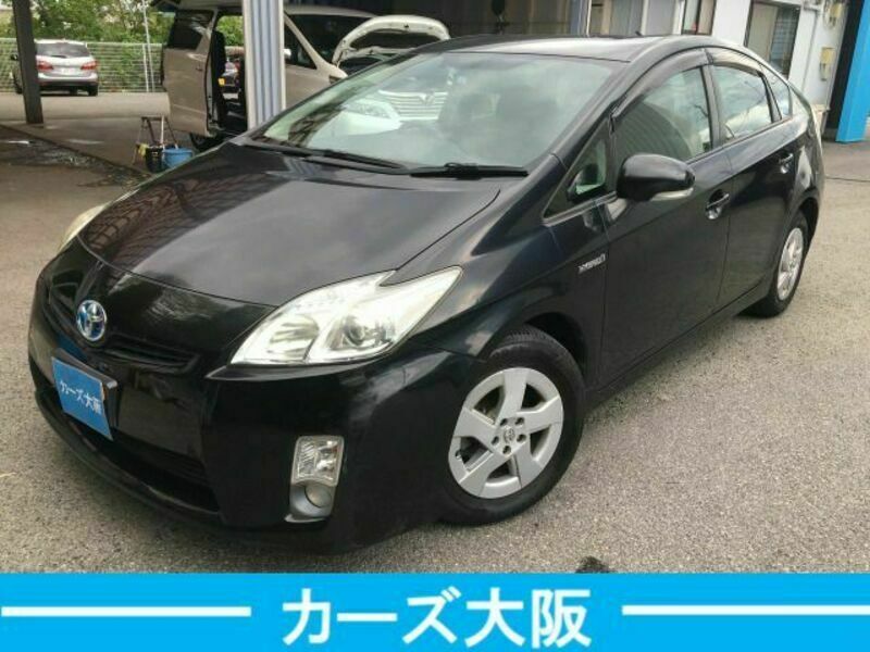 TOYOTA　PRIUS