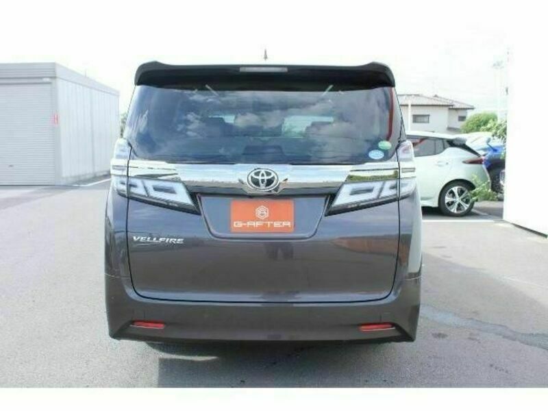 VELLFIRE-7