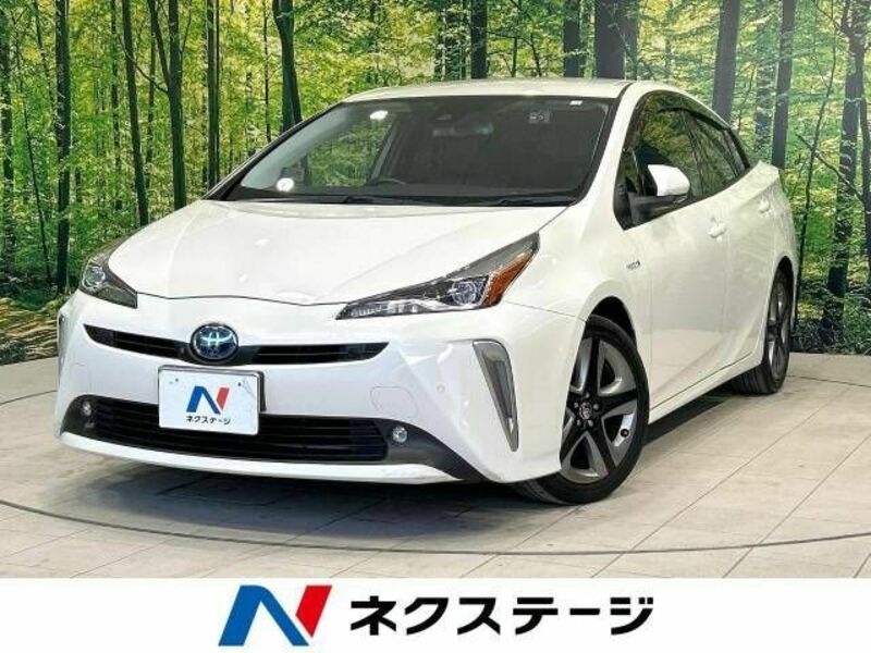 TOYOTA　PRIUS