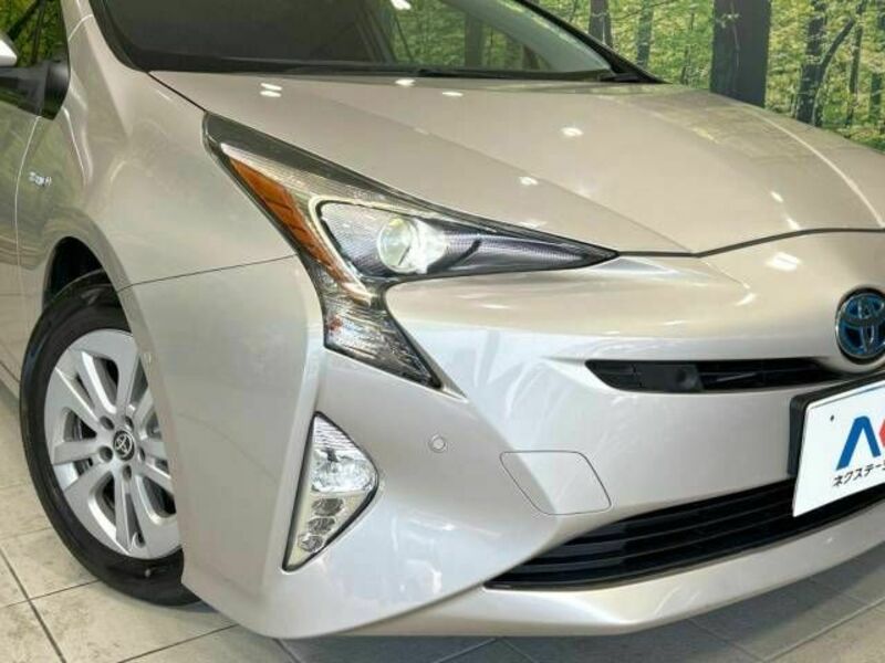 PRIUS-12