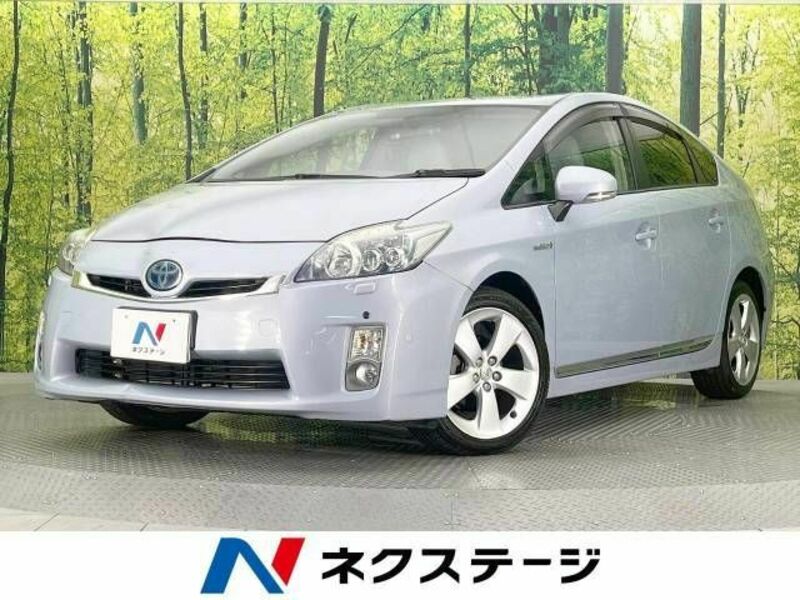 TOYOTA　PRIUS