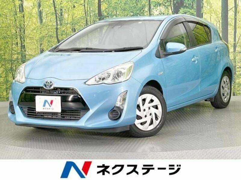 TOYOTA　AQUA