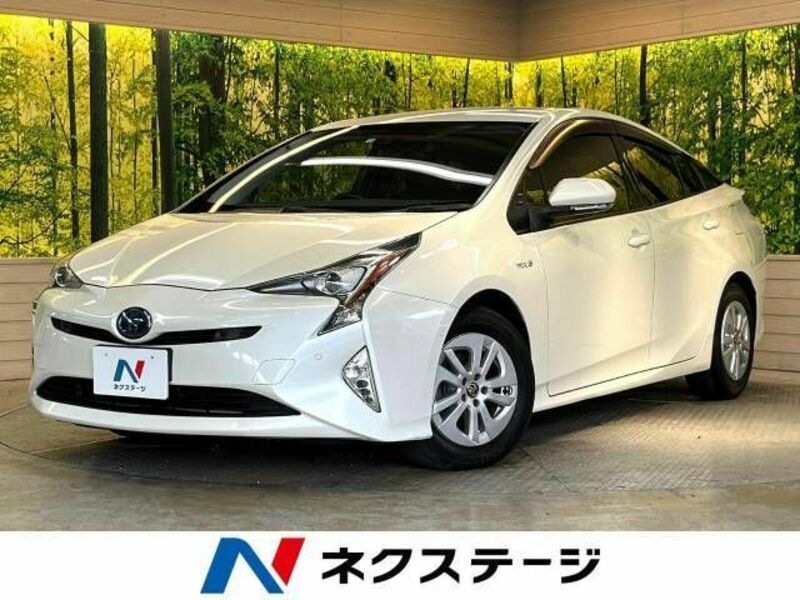 TOYOTA　PRIUS