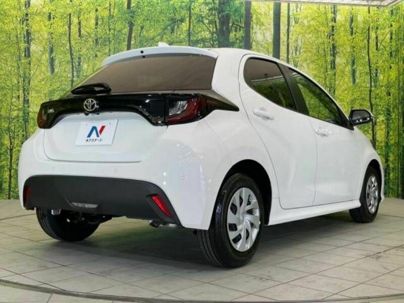 YARIS-17