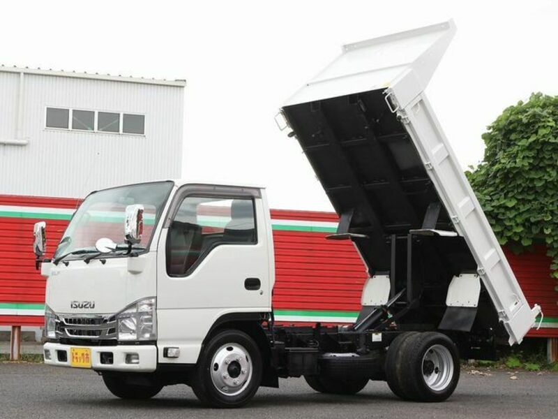 ISUZU　ELF