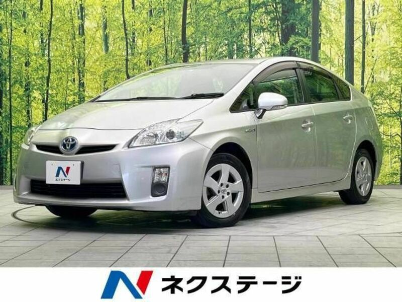 TOYOTA　PRIUS