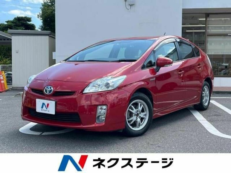 TOYOTA　PRIUS