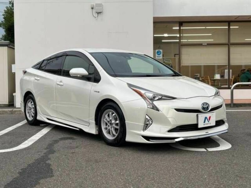 PRIUS-16