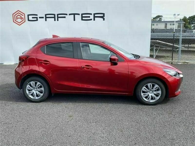 MAZDA2-6