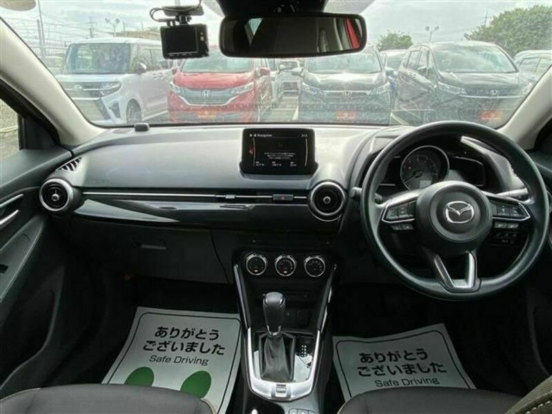 MAZDA2-14