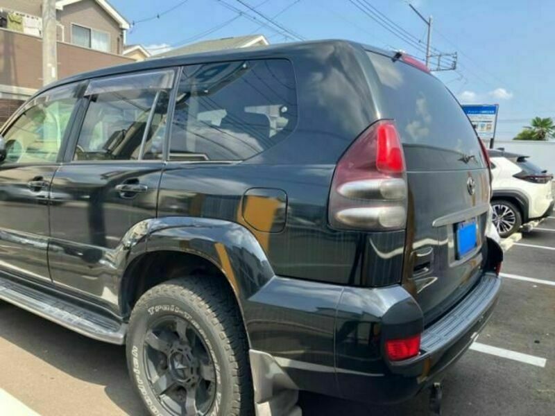 LAND CRUISER PRADO-4