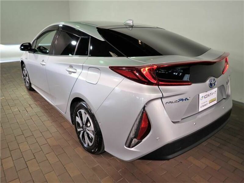 PRIUS PHV-33