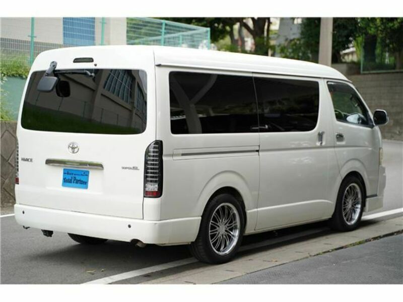 HIACE-24