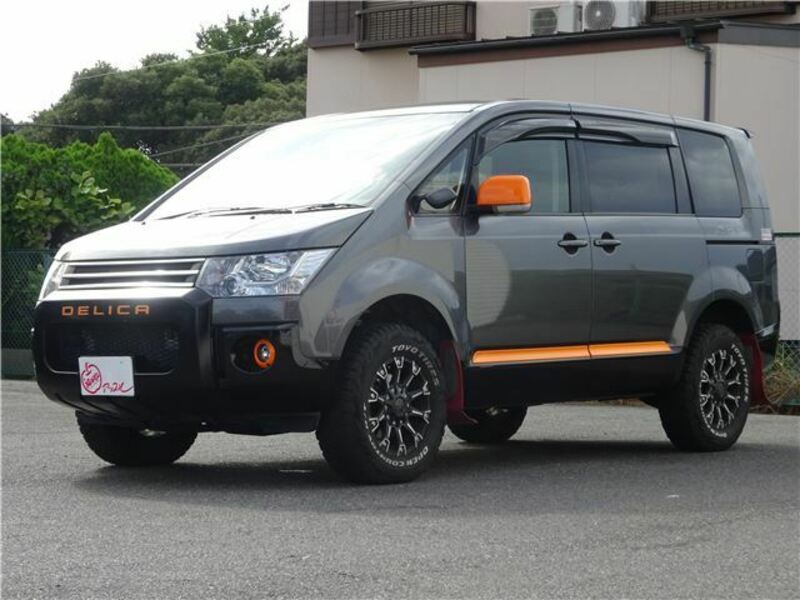 MITSUBISHI　DELICA D5