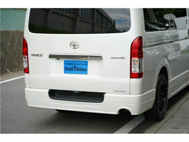 HIACE VAN-21